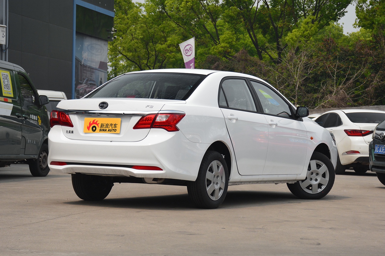 2020款比亚迪f3 1.5l手动超值型