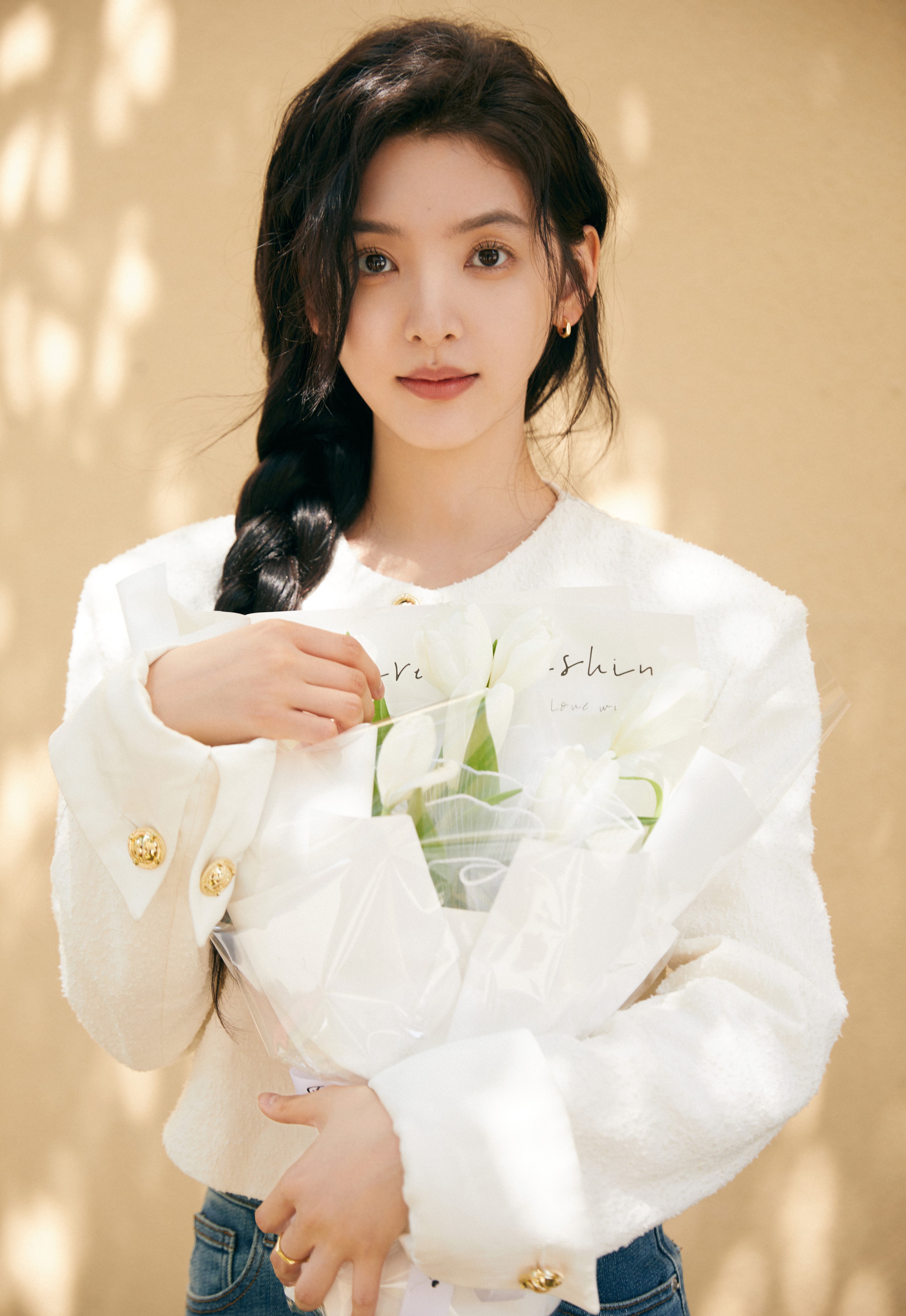 热播剧《照亮你》女主治愈系女孩章若楠—最新高清图集