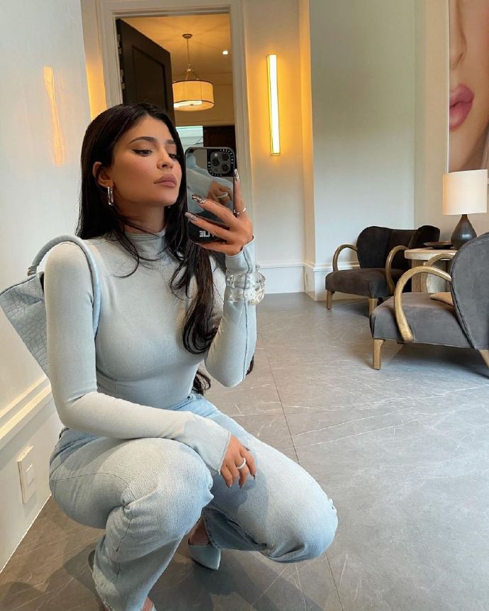 凯莉·詹娜(kylie jenner)私房时尚性感照
