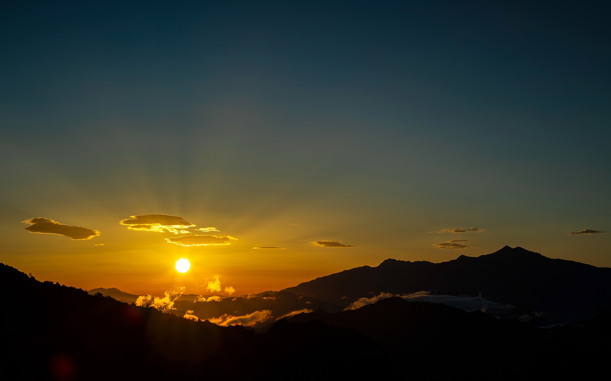 唯美迷人的日出景色