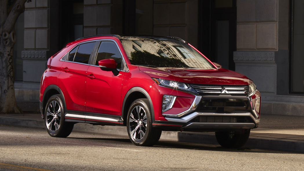 2019款三菱eclipsecross,定位轿跑suv,活泼不失精致