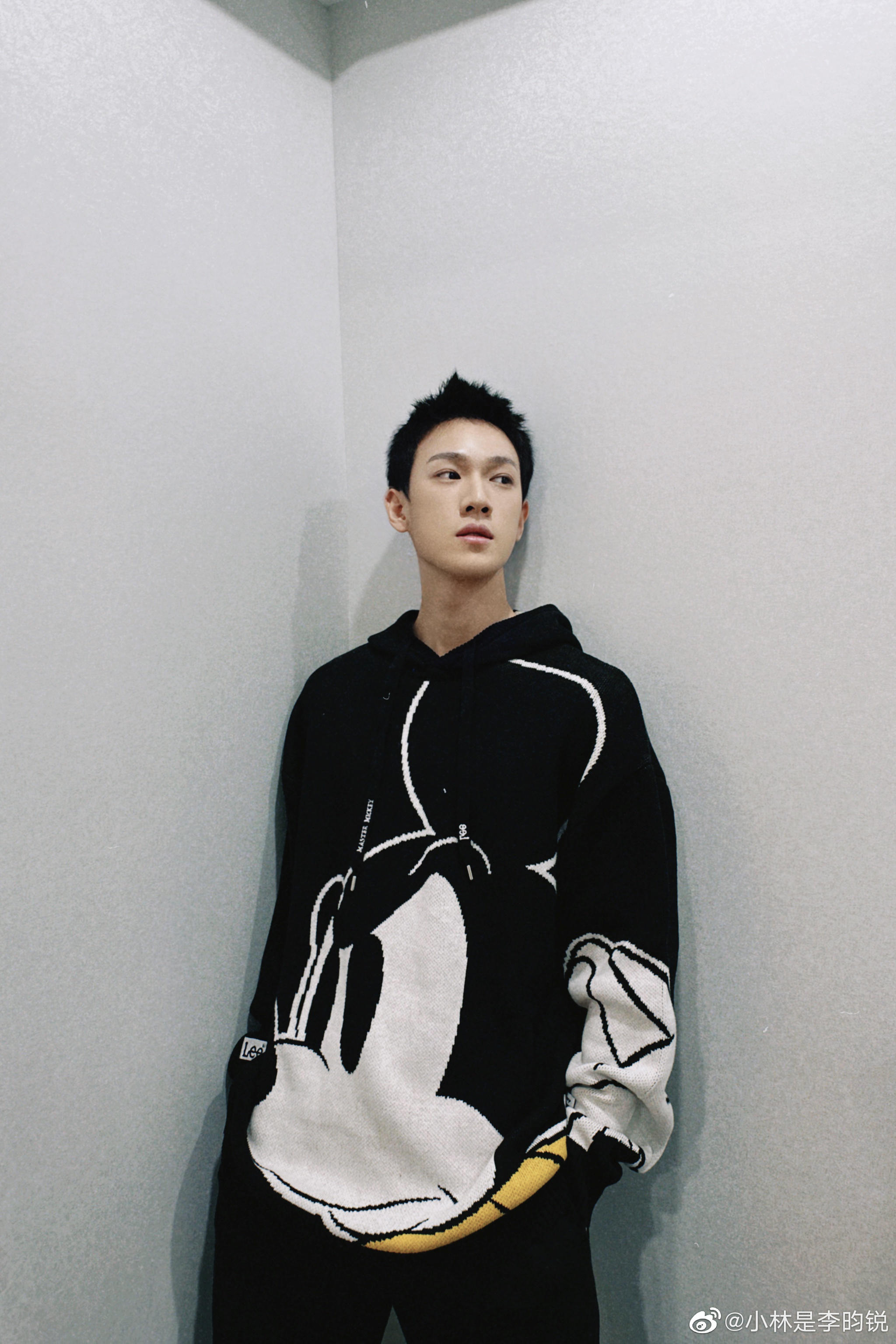 李昀锐氛围感图集