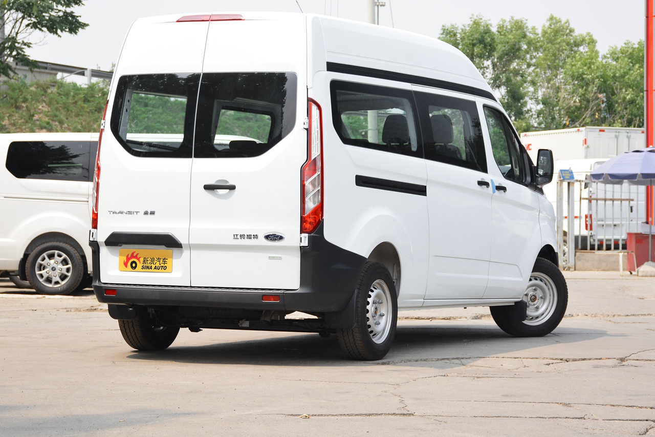 2020款新全顺2.0t汽油多功能商用车中轴低顶双开尾门