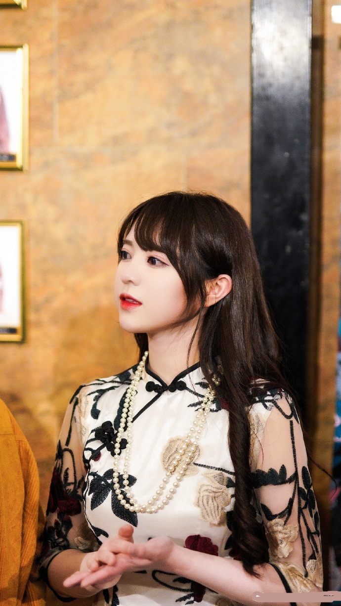 偶像美女黄妍菲迷人写真美照欣赏