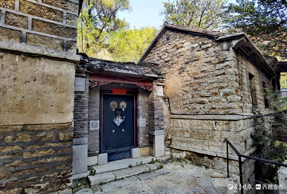 深山里的古村落和尚房村