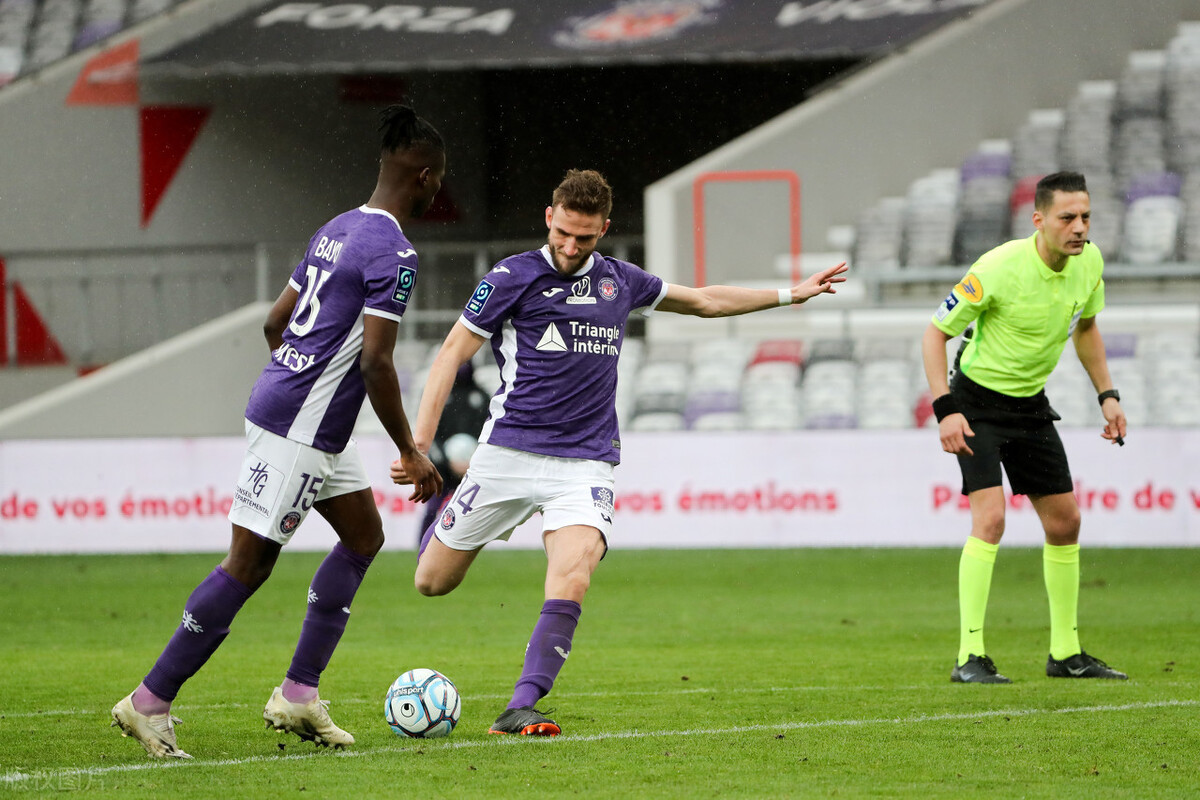 法乙联赛:图卢兹3-2克莱蒙