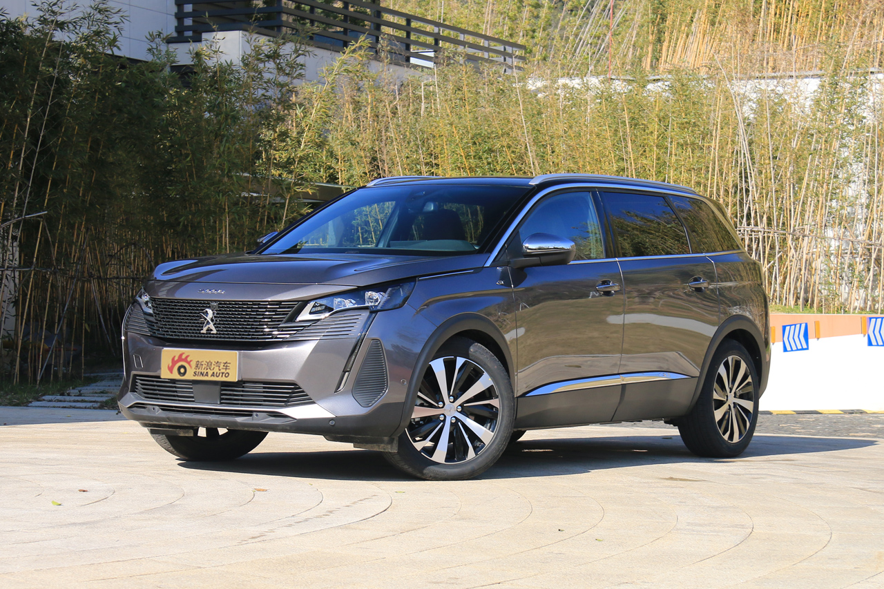 2021款标致5008 gt