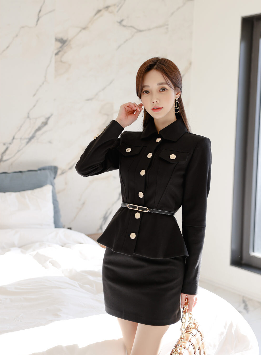 韩国模特孙允珠韩版新款都市白领装扮,黑色一排扣职业套装网拍