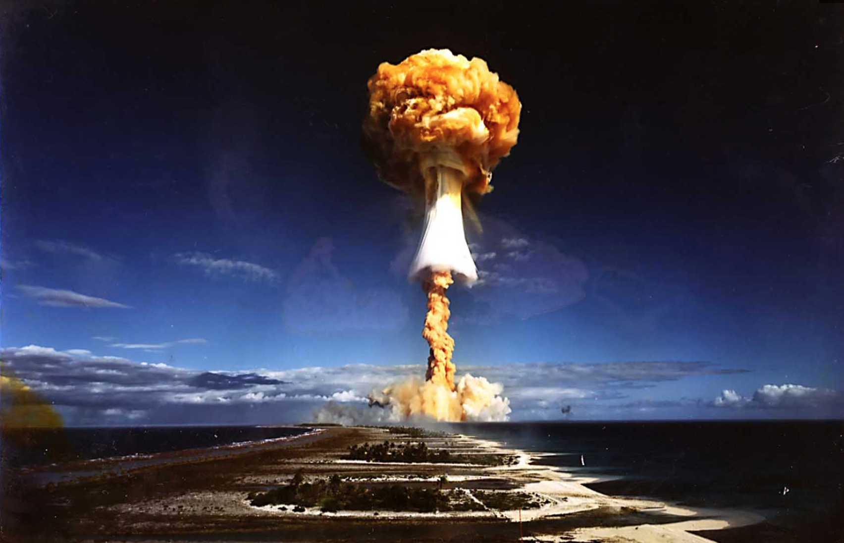 核爆惊天图片