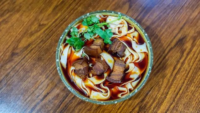 荥经挞挞面:"摔"出来的雅安风情!