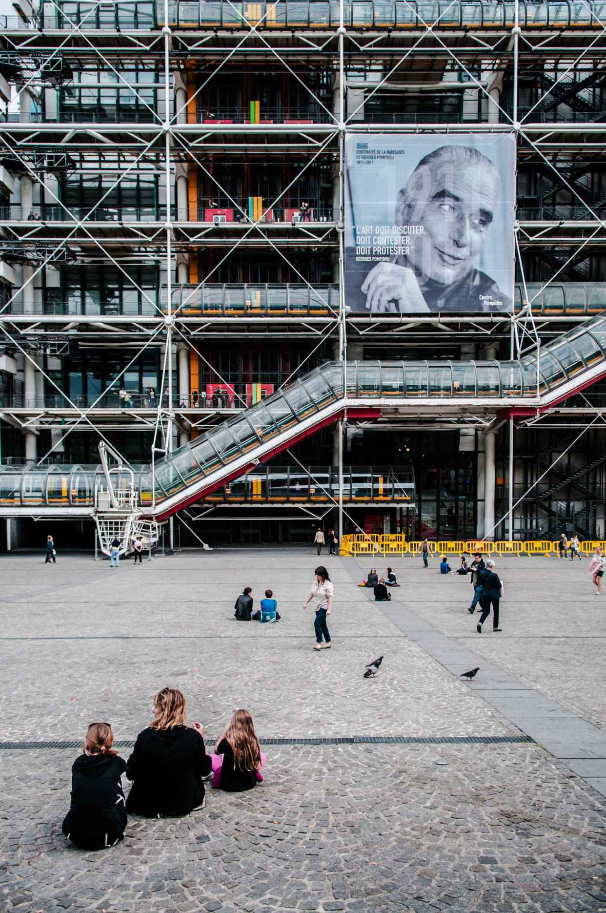 蓬皮杜艺术中心,夸张的机械工业风建筑,欣赏得了吗?