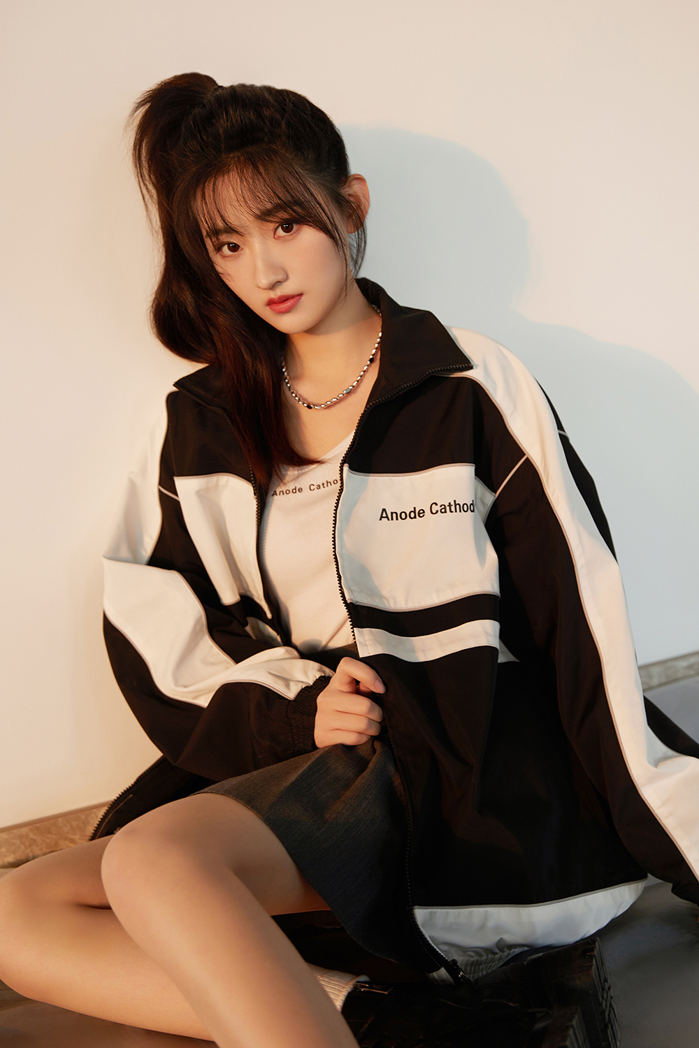 杨雨潼最新杂志大片释出,谁能拒绝又纯又欲的小白花