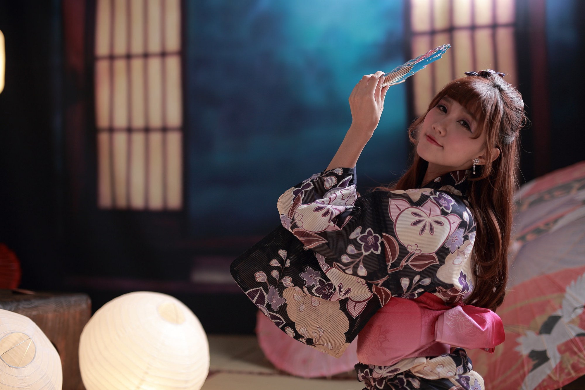 青春美少女和服性感写真上