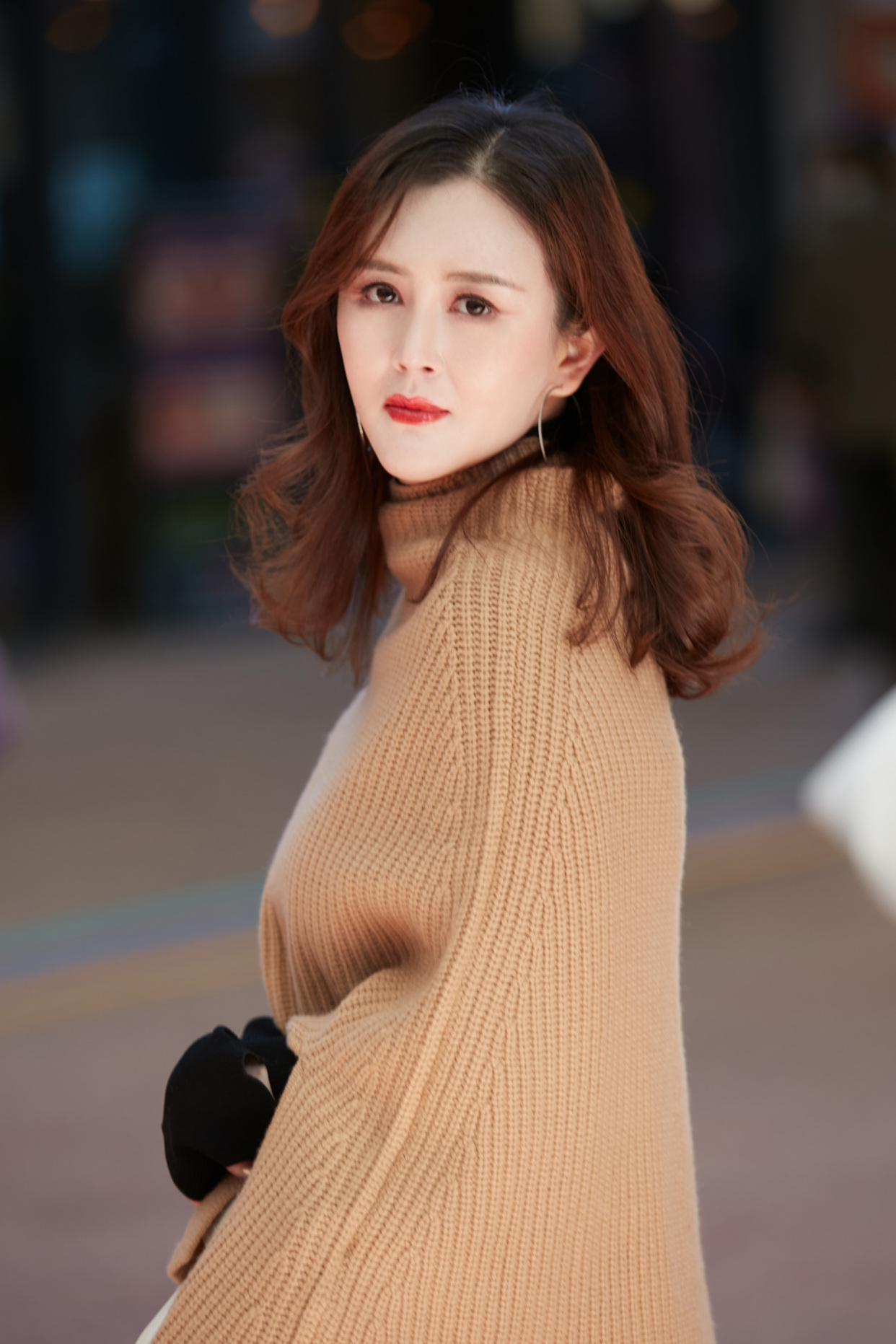 治愈系今冬写真 刘竞寻找舒适步调盈动冬日光影