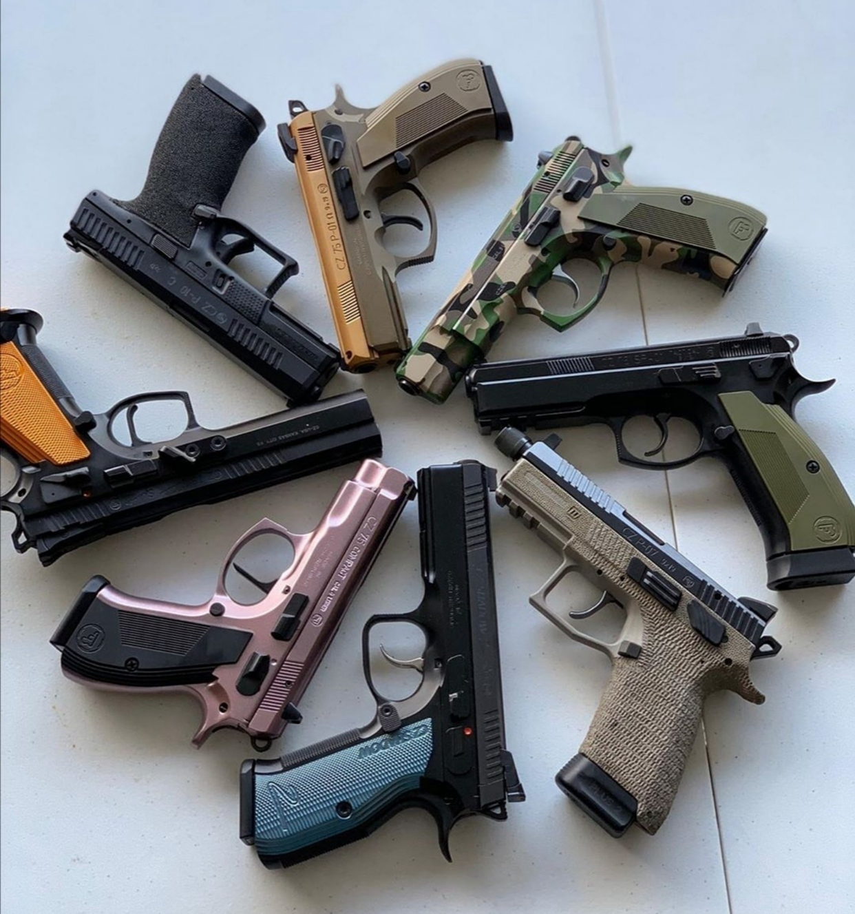 轻武器欣赏系列,每日枪械图例行更新,这次是近身武器