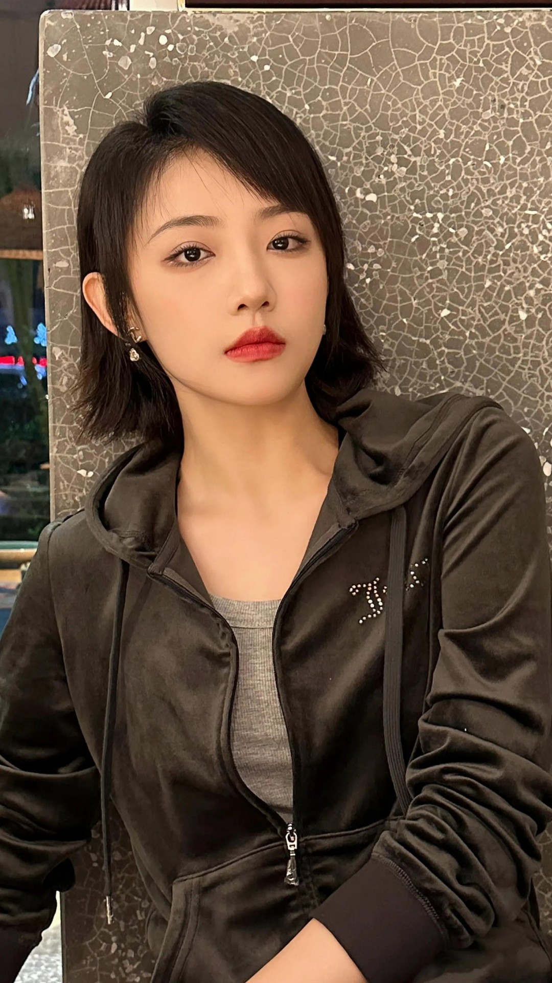 吴佳怡时尚写真美图欣赏