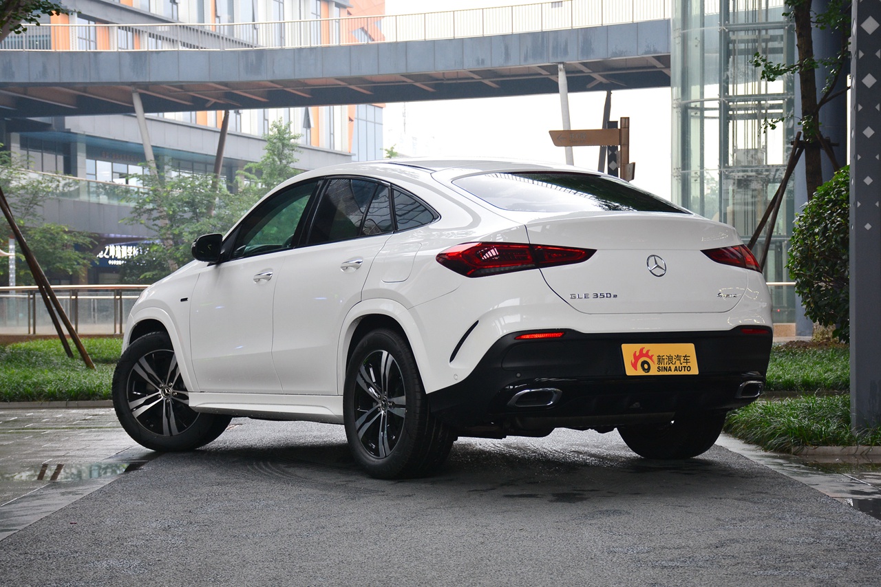 2021款奔驰gle 350e 4matic 轿跑suv