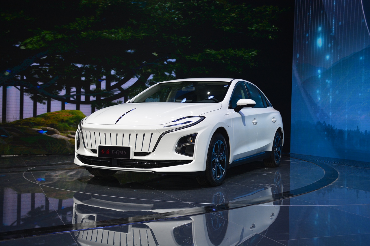2021上海车展实拍:红旗e-qm5