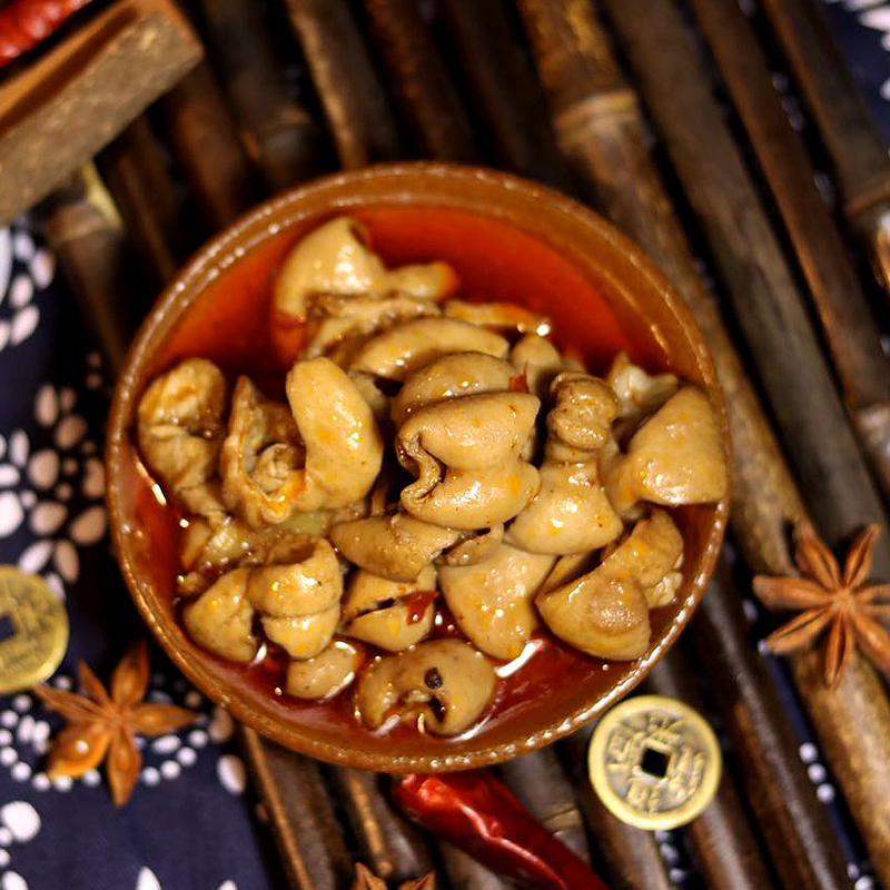 红油肥肠:让你欲罢不能的肥肠菜肴!