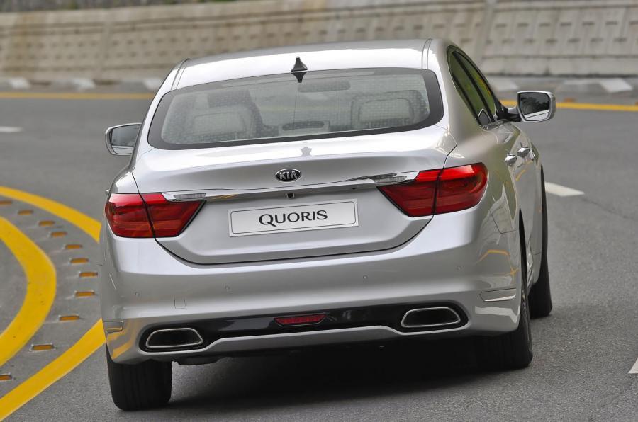 起亚quoris(k9),豪华堪比奔驰e级,50万你会选择吗?