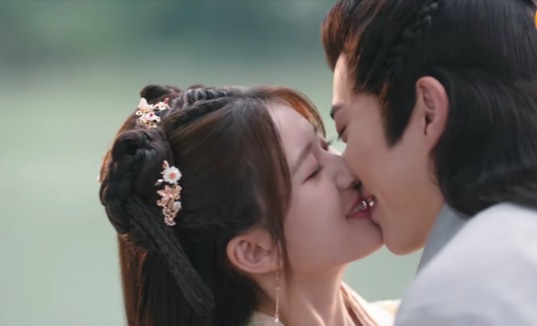 国子监来了个女弟子吻戏第几集?赵露思徐开骋吻戏剧照图片