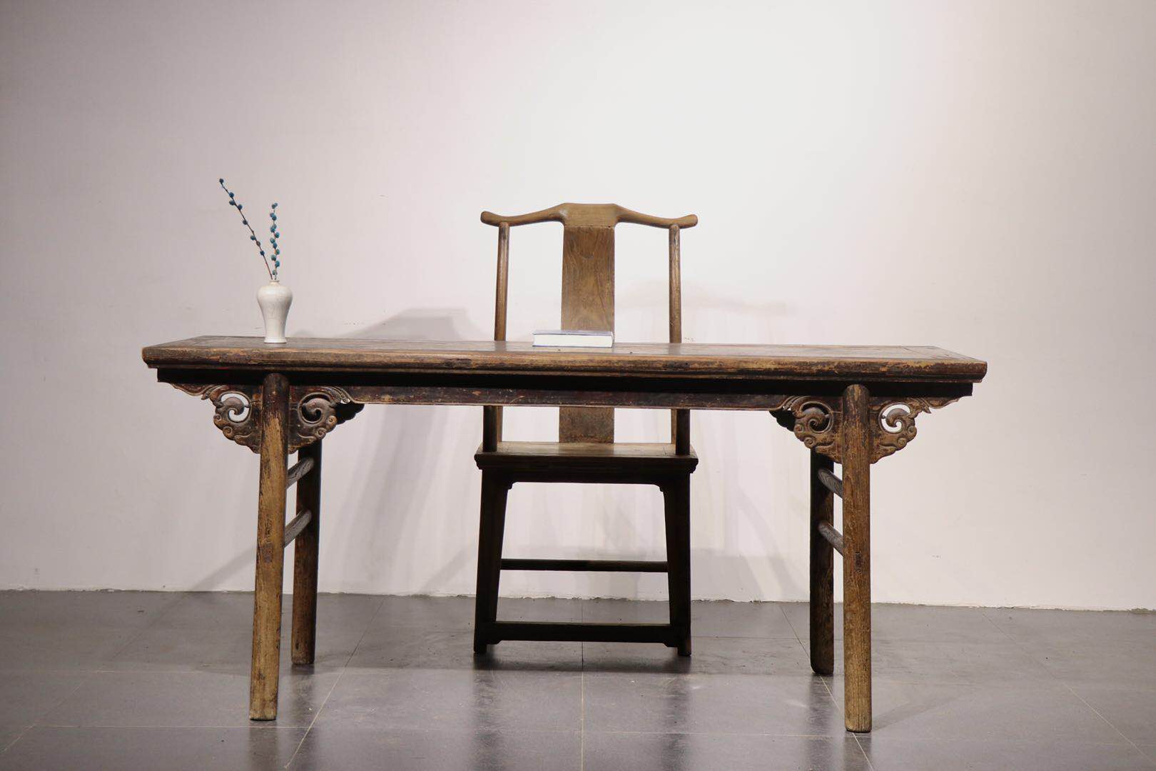 古代文人雅士必备清早期云头纹画案,你的书房也差一件