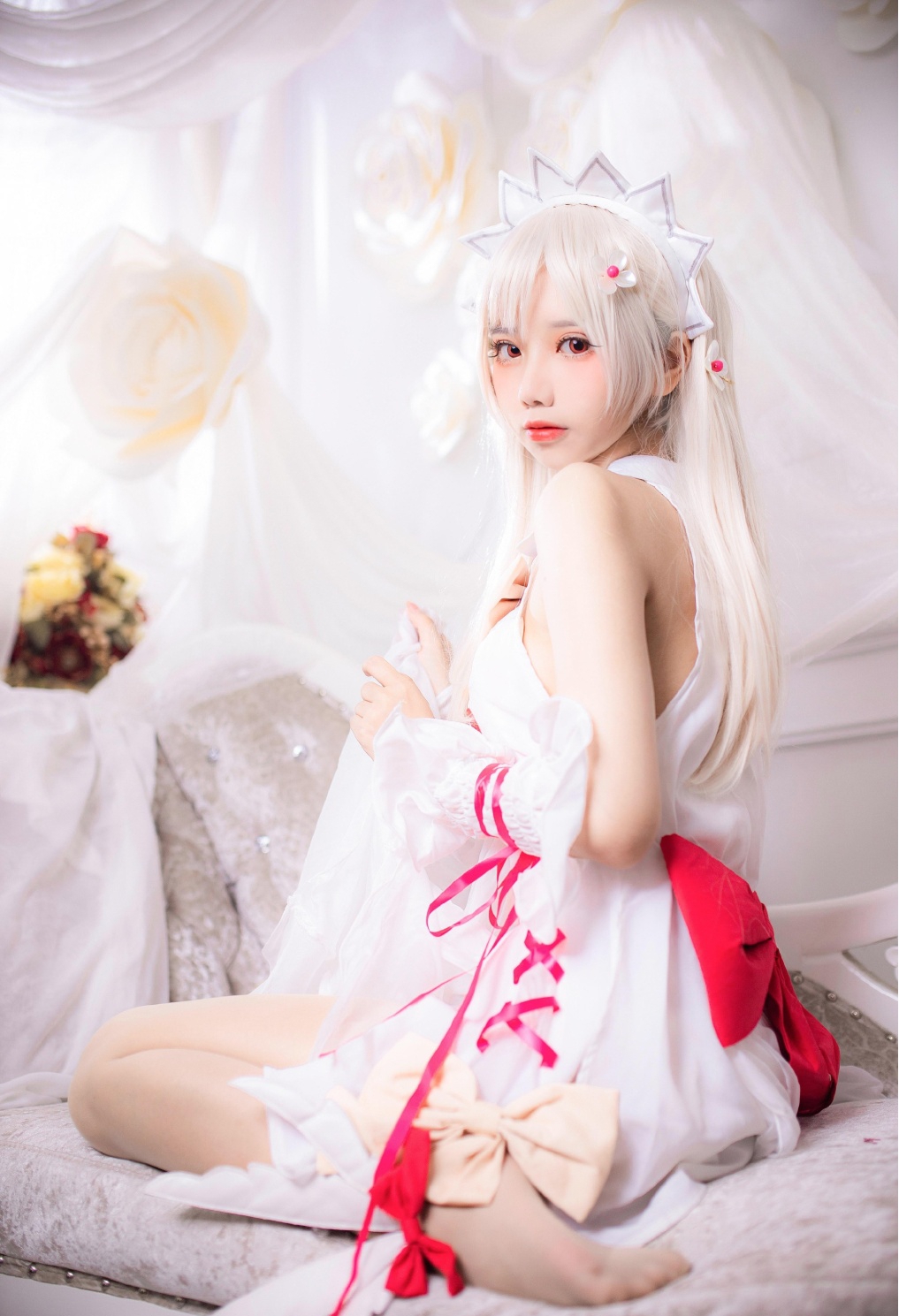 伊莉雅情人节礼装cos,是你的白巧克力吗?