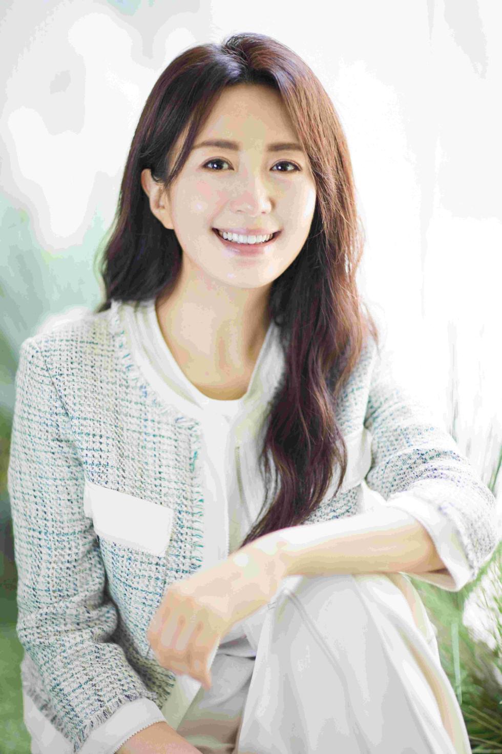 杨童舒高清图集:端庄温婉,优雅大方