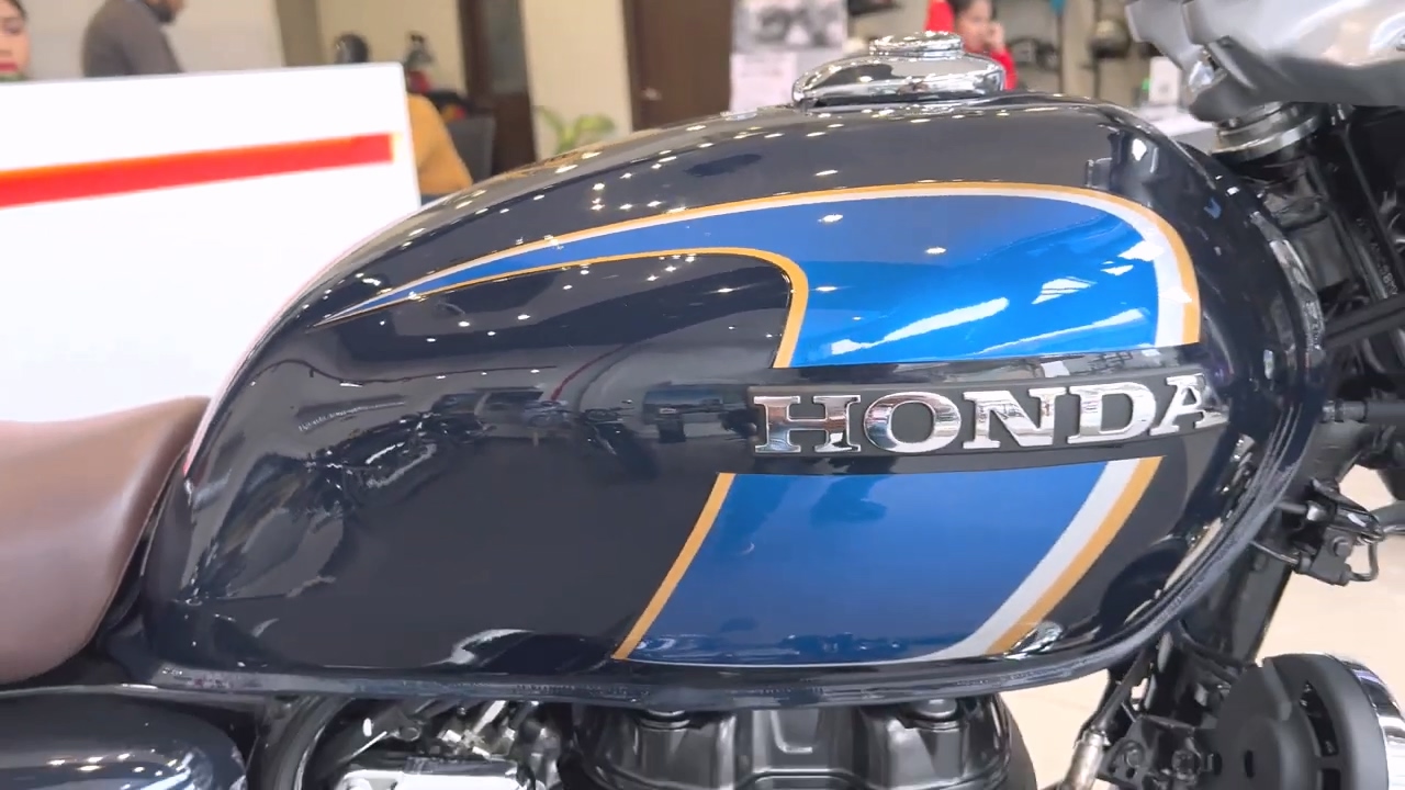 本田复古街车cb350,动力强劲配abs,省油耐用,质感真不赖