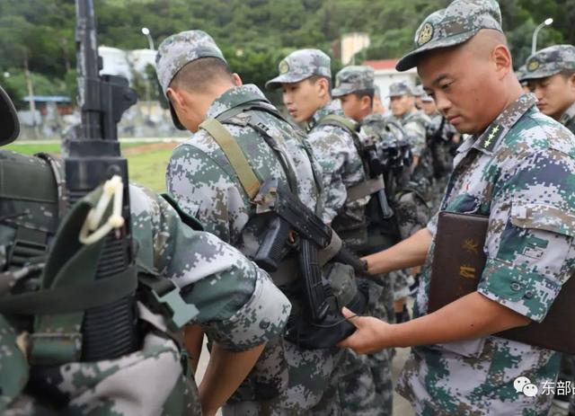 "陆军海战队"比武画面,燃爆了