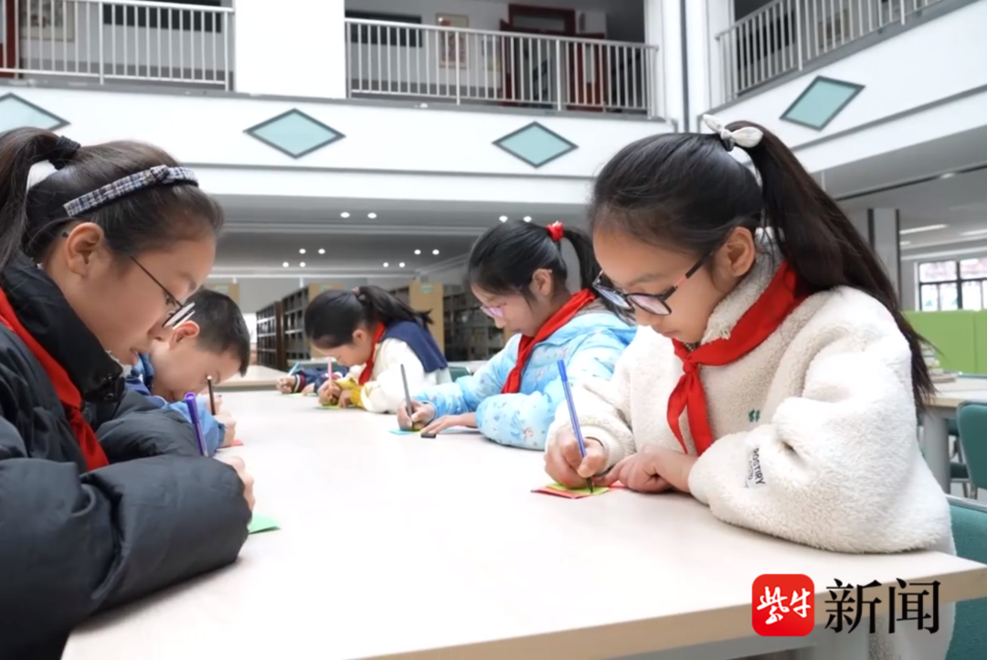 善意汇聚,点亮未来!苏州相城黄桥实验小学"爱心包裹"跨越千里送真情