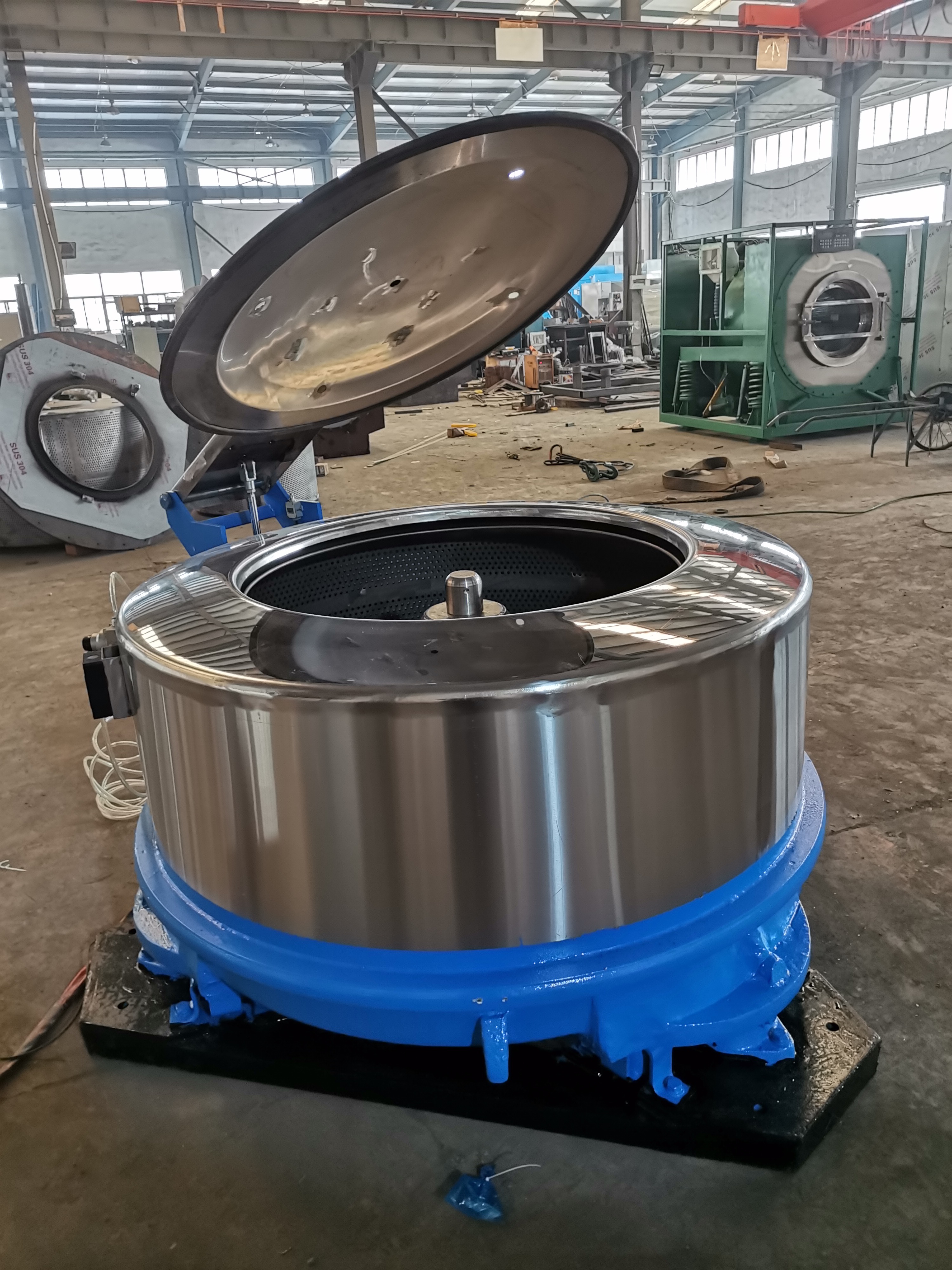 大型洗衣机 洗脱一体机 洗衣房设备就找泰州禹创机械设备有限公司