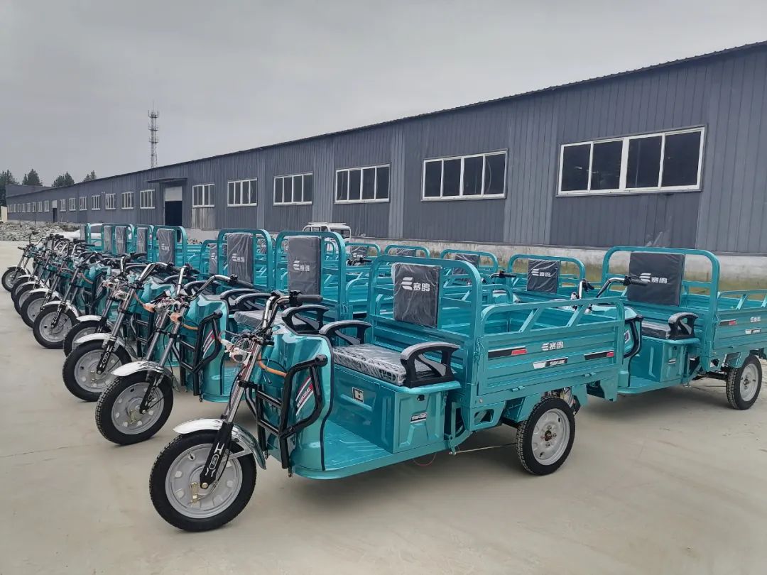 经销商疯狂抢货|赛鸽三轮硬核实力,尽显王者锋芒!