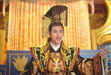 晋王李治凭借这点,成功击败魏王李泰,让"天可汗"李世明传位其