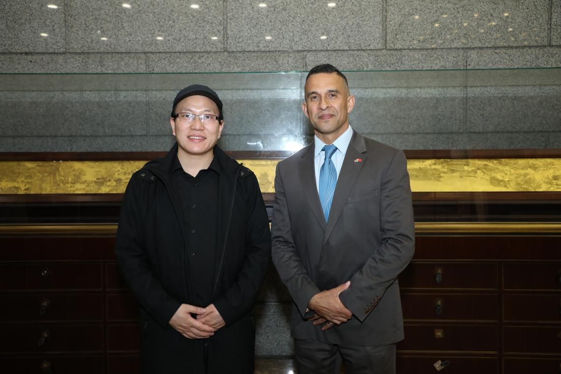 刘泽黎与多国大使达成跨境电商共识