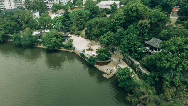 富阳市民的鹳山记忆