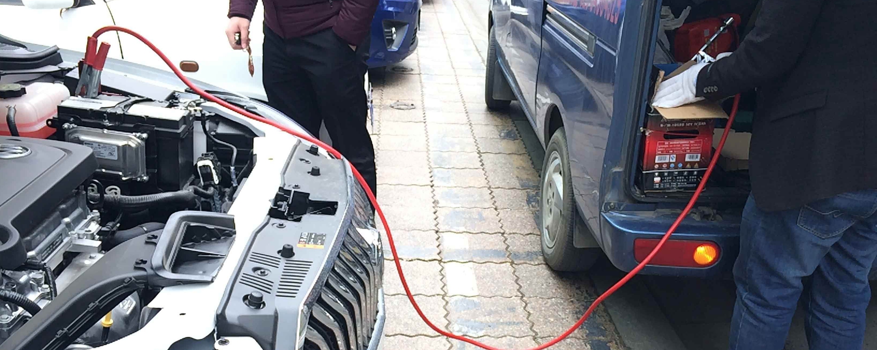 为什么搭电了15分钟还是打不着火?汽车没电了怎么启动?