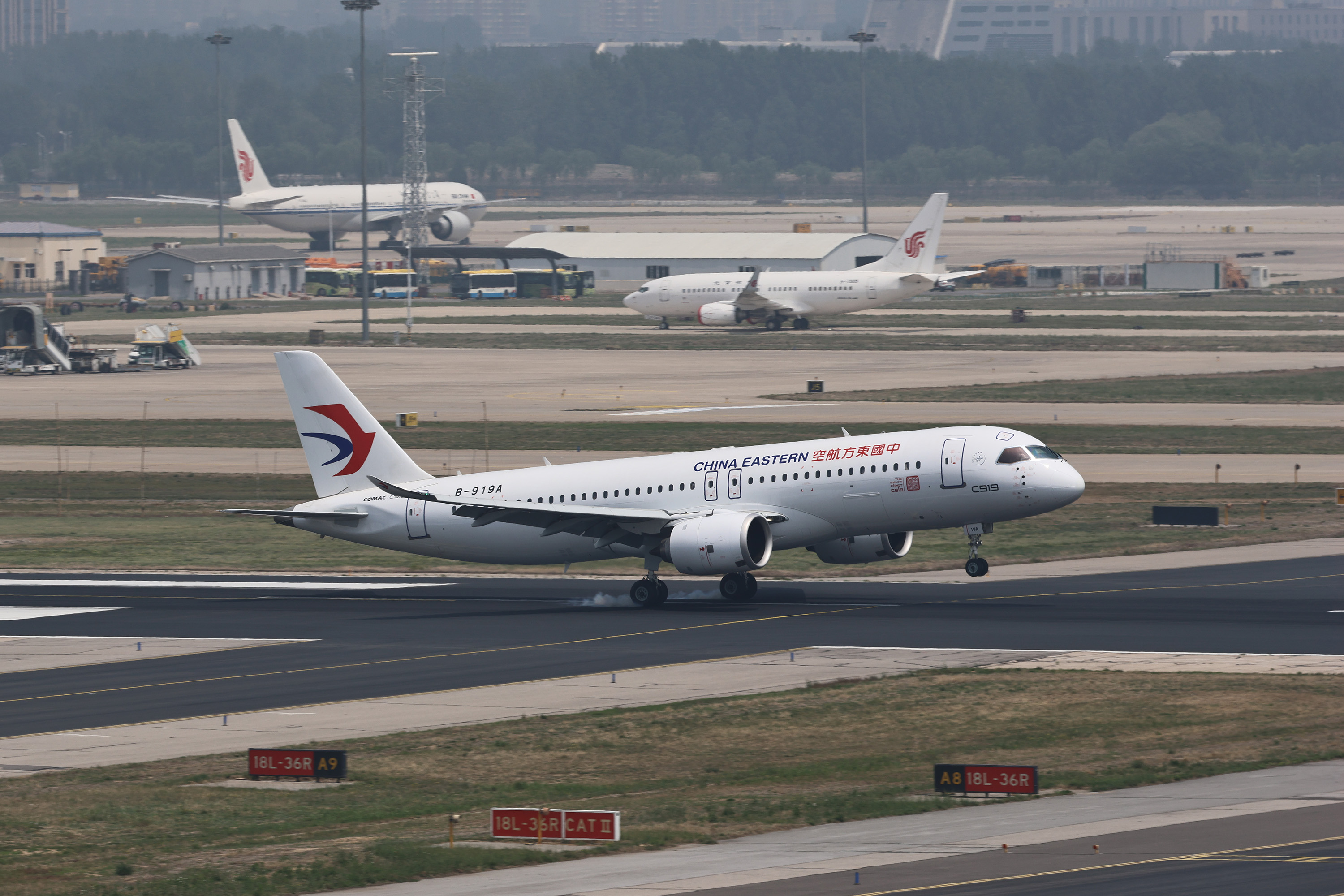 中国第一架客机图片