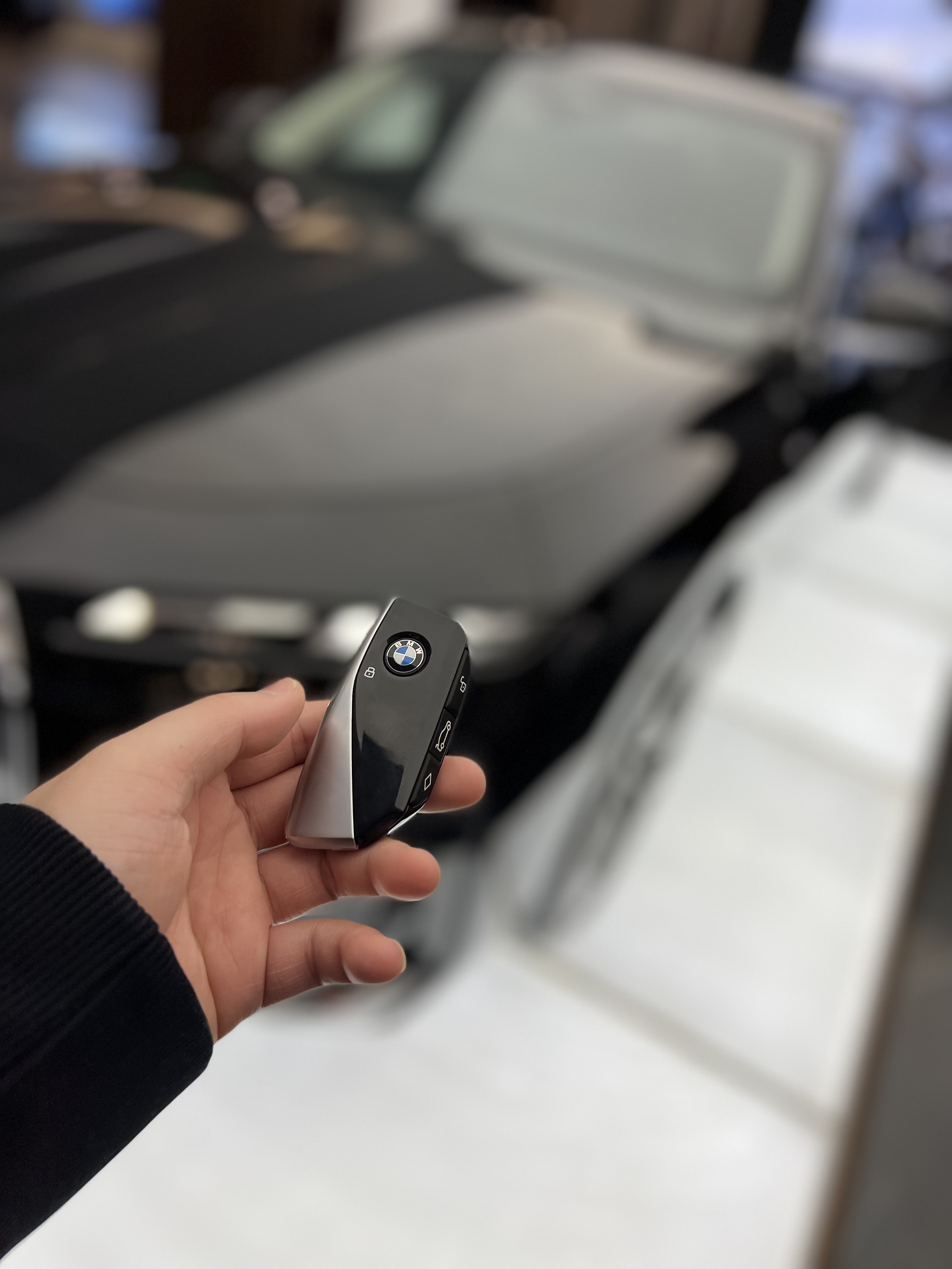 静态体验宝马735li,搭载3.0t发动机,配置诚意满满!