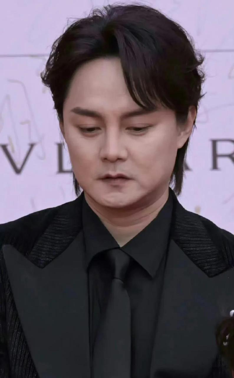 尹正的脸#于正不是一直在减肥吗 #北影节男明星怼脸生图# #刘雨昕