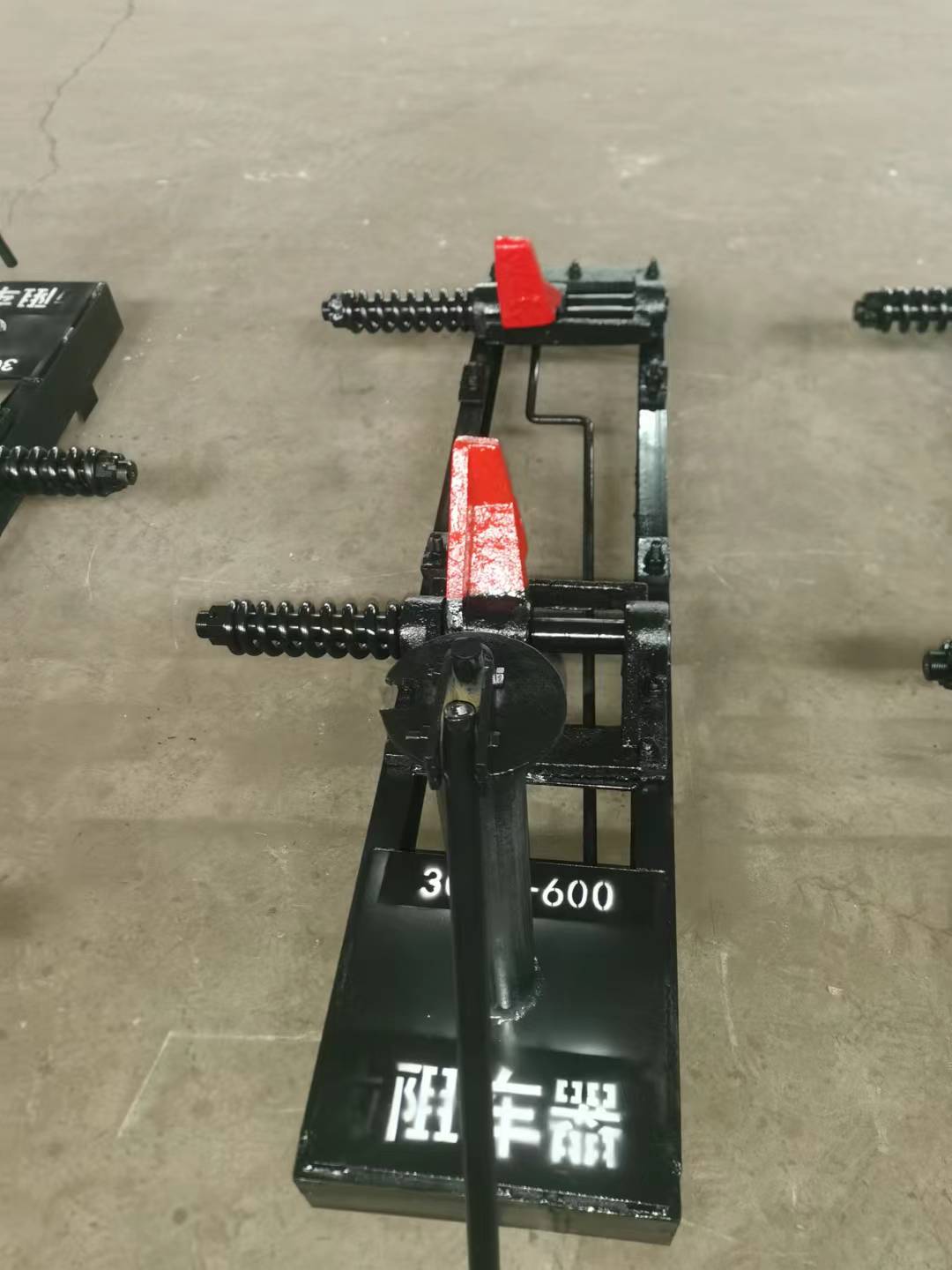 气动阻车器的介绍