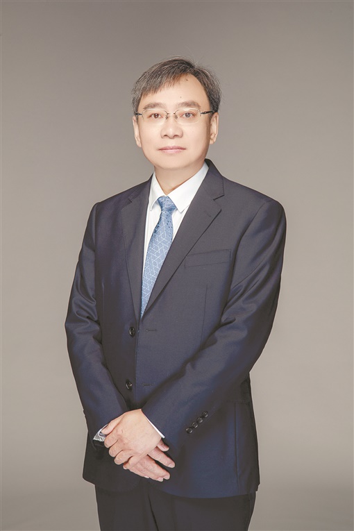 「委员风采」全国政协委员冯江华:为轨道交通倾注毕生热爱