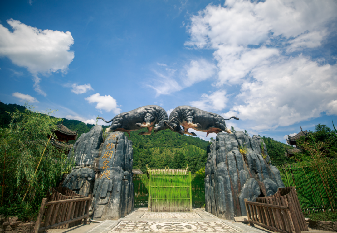 三联村>七十二侗寨>体验过侗年>乐里斗牛场>浣纱湖客栈浣纱湖客栈特色