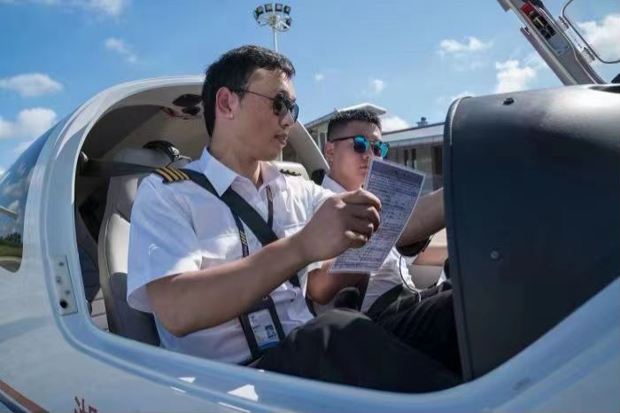 成都飞鹰航空公司-飞行员培训口碑一致好评