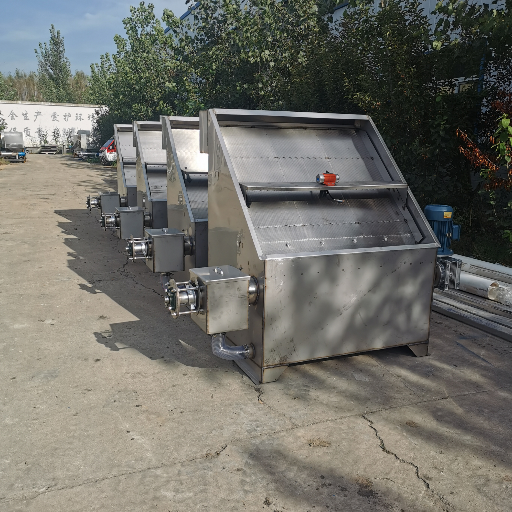 养殖场养猪场禽畜粪便干湿分离机怎么选?