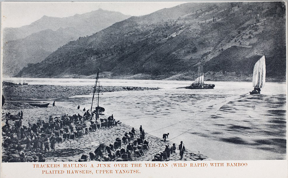 老照片里的长江纤夫,让我们看清楚这个已经消失的职业