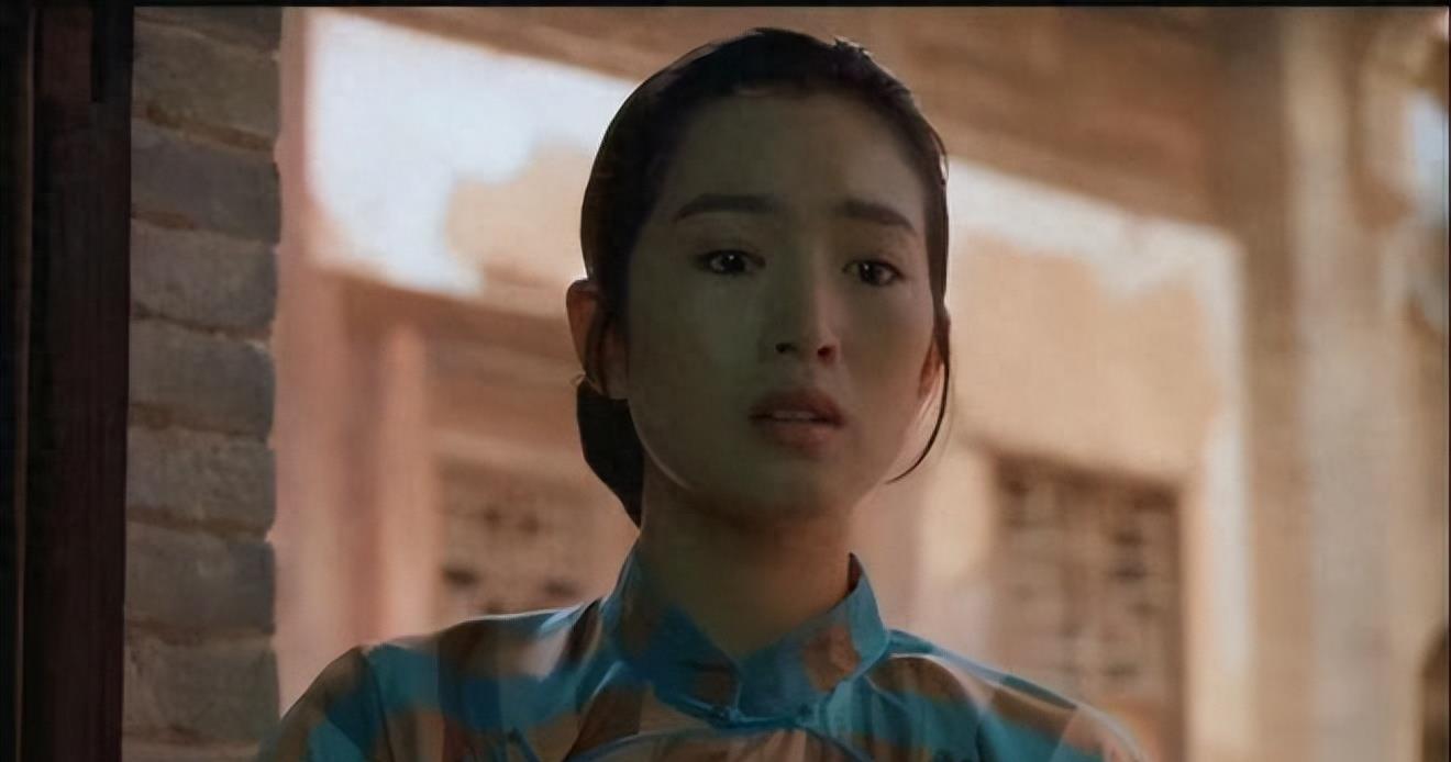 《秋菊打官司》:张艺谋现实主义力作,巩俐演技封神