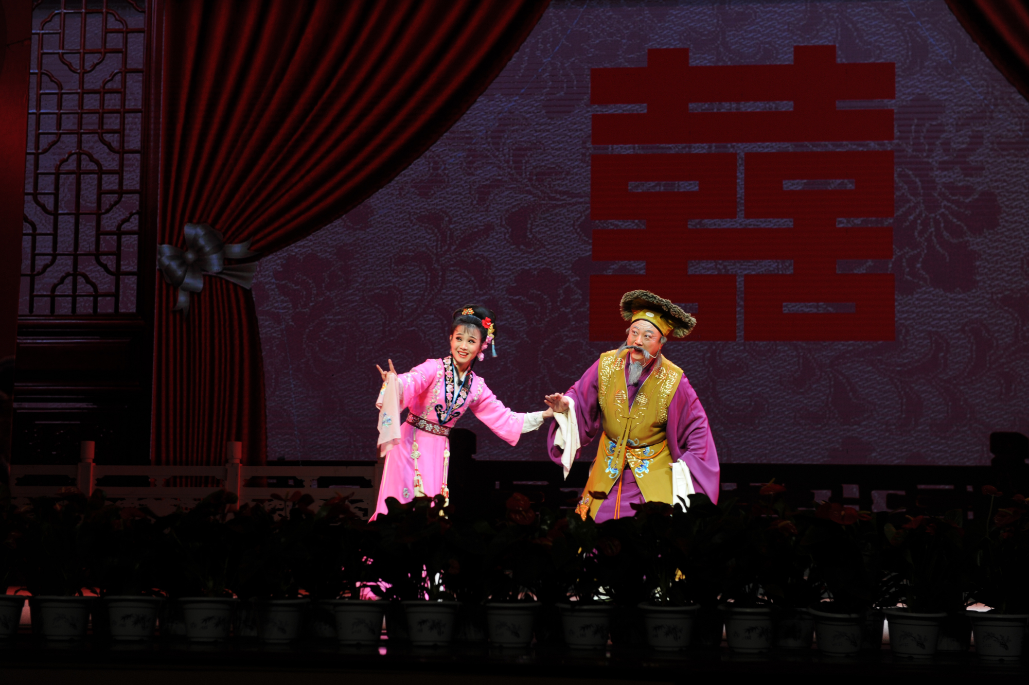 致敬时代审美,山东省吕剧院推动地方戏"潮起来"