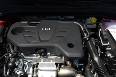 名爵6变速箱油尺在哪