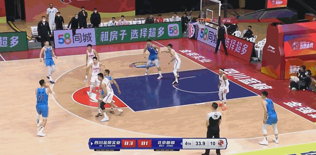 3秒,范子铭关键中距离命中将比分扳平,最终利夫绝杀拿下险胜.